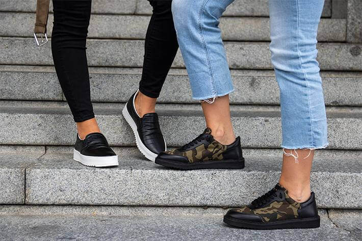 Ladies Slip in Croco Sneaker