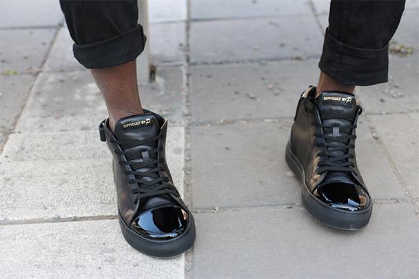 MrE Black Sneaker